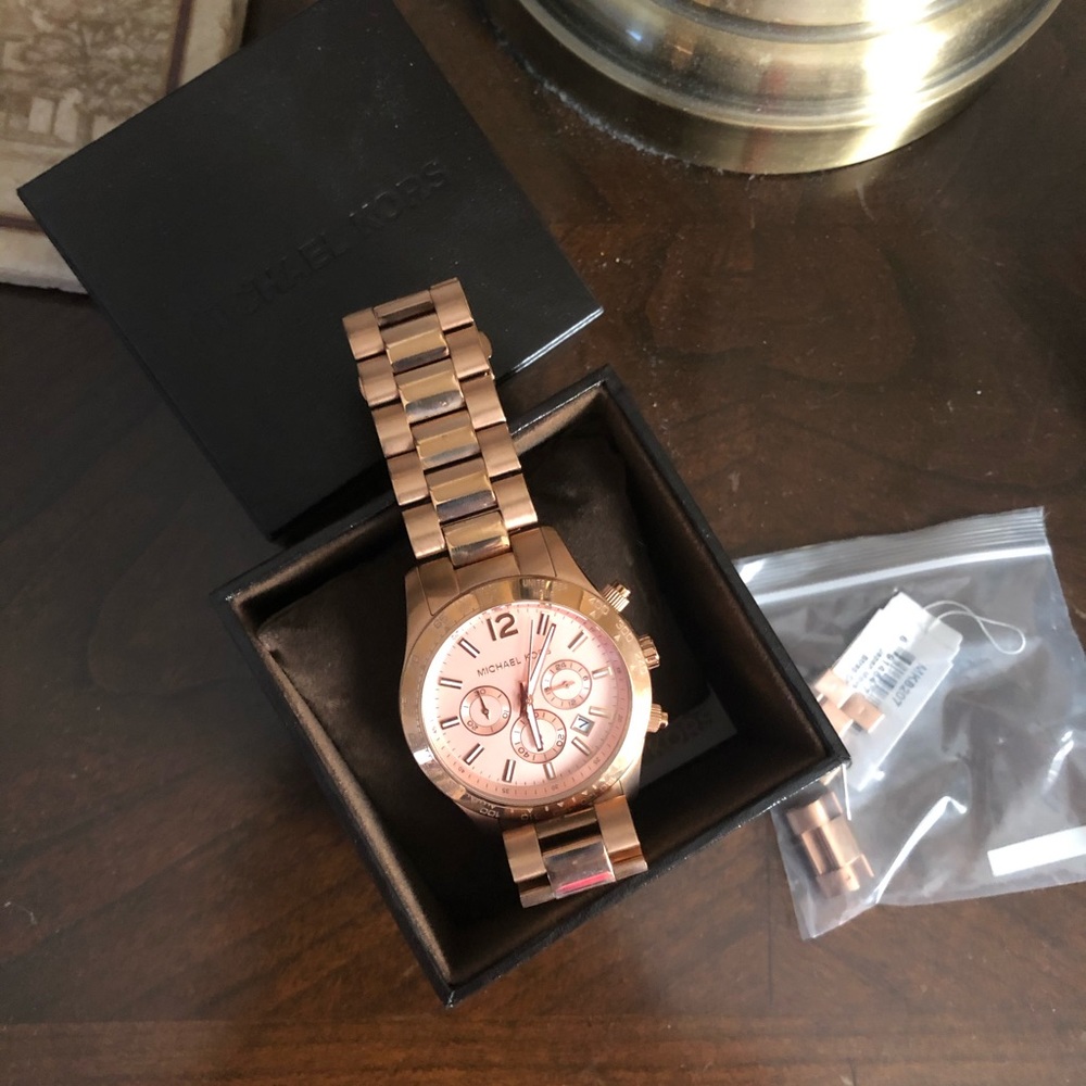 Michael Kors rose gold watch